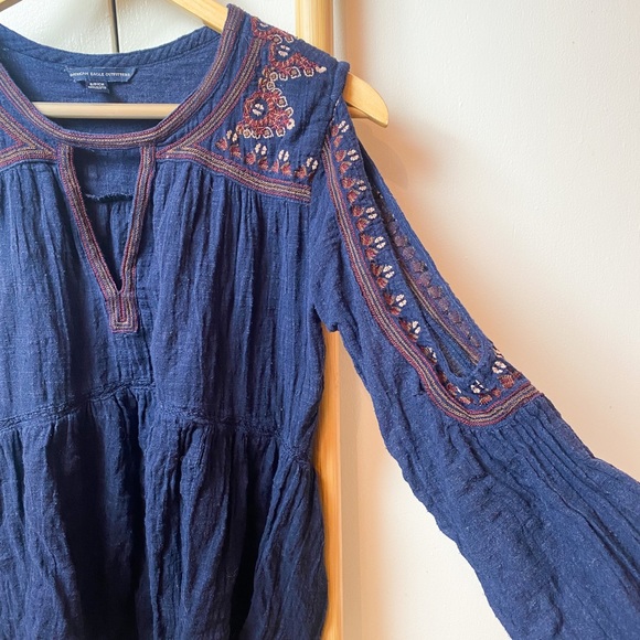 American Eagle | Boho Flowy Blouse With Bell Sleeves - Picture 3 of 6
